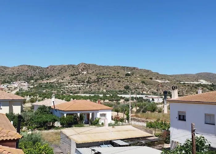 Turisticos Edificio Del Pino * Sorbas